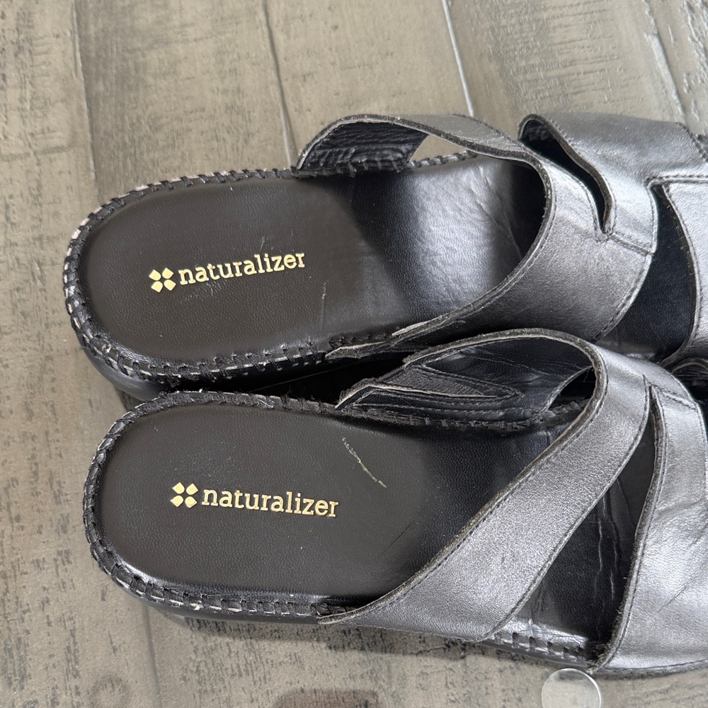 Naturalizer Black Leather Slide On Open Back Heeled Sandals. Womens Size 8.5. - Picture 4 of 8